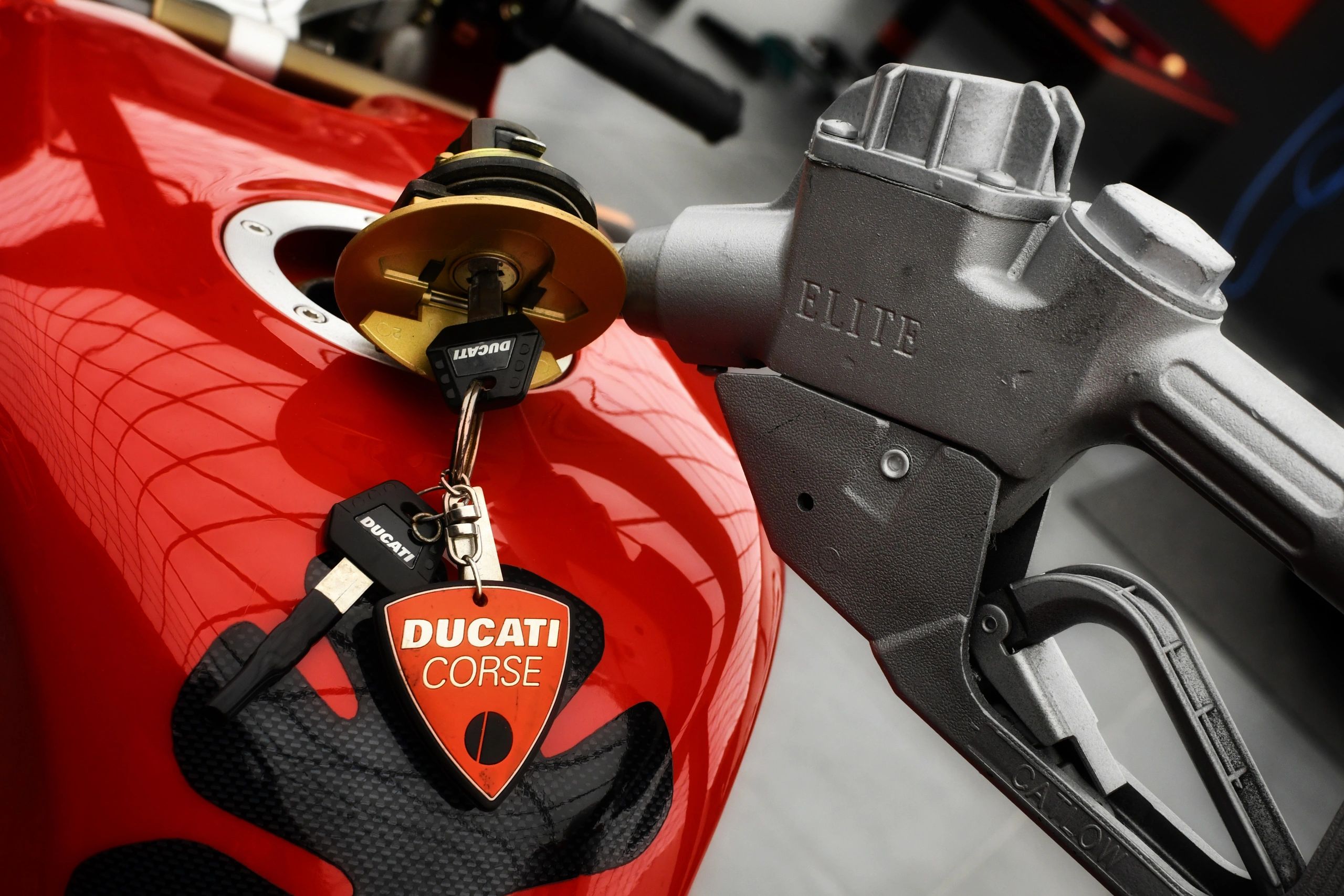 Ducati 996s front