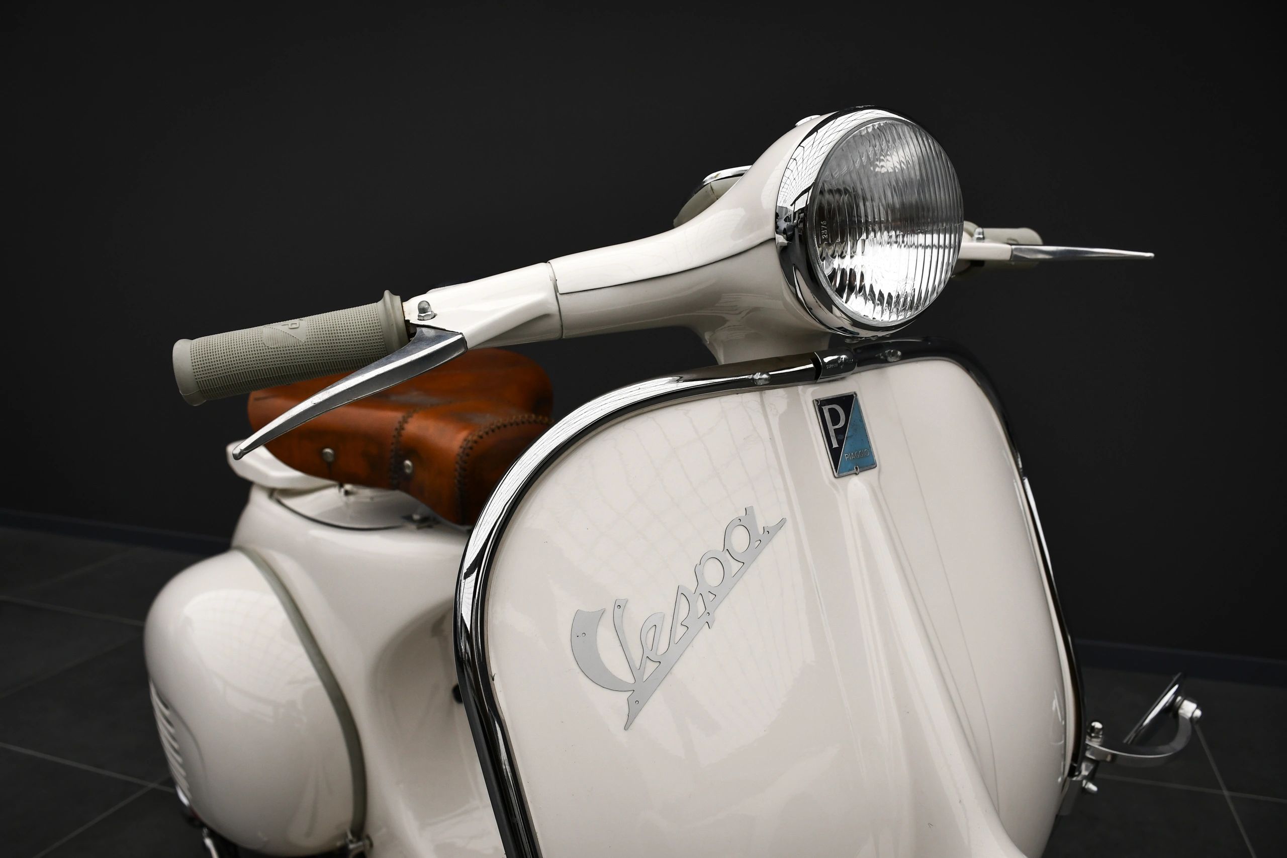 Vespa 1957 front