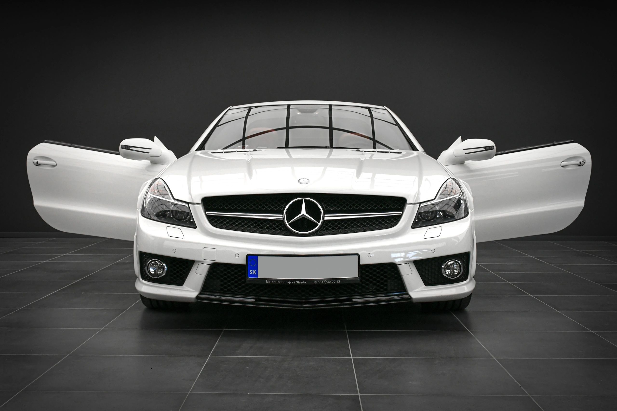 Mercedes SL63 AMG
