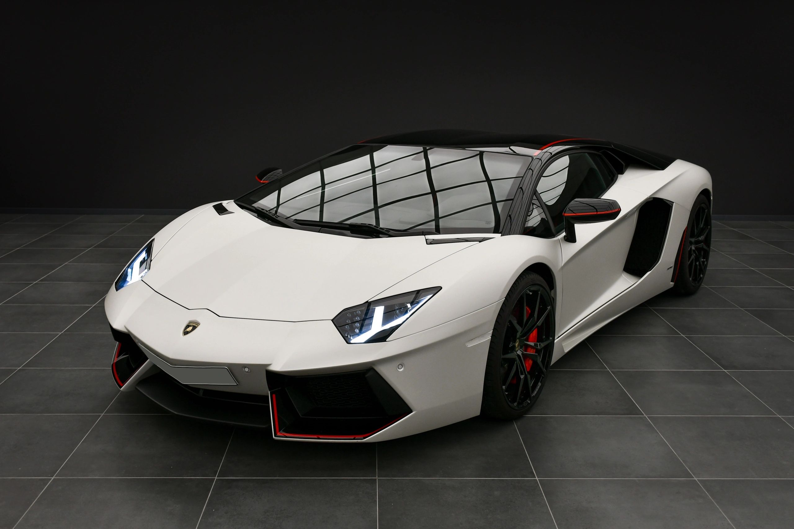 Lamborghini Aventador front